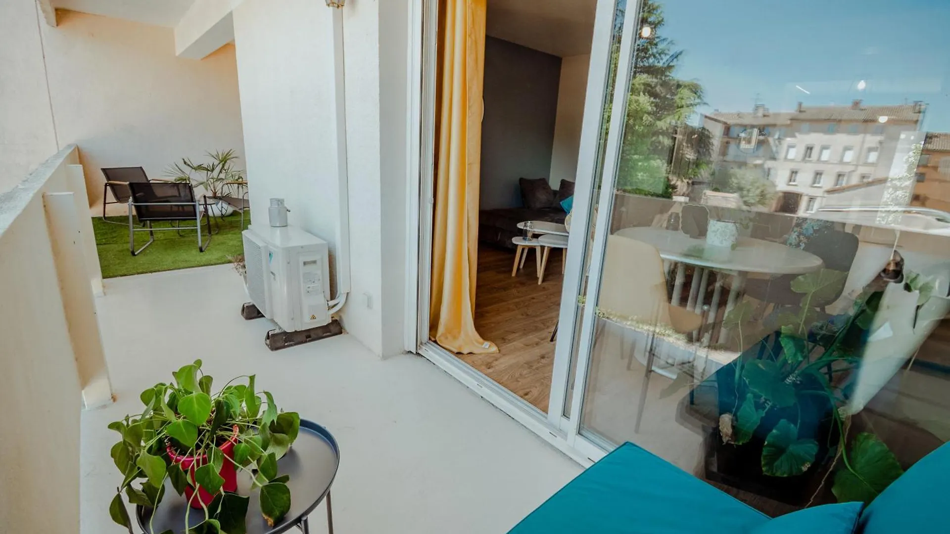 Apartament Chez Amelie T3 Lumineux Montauban Francja
